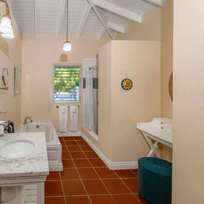 st lucia real estate : the great house villa for sale bathroom